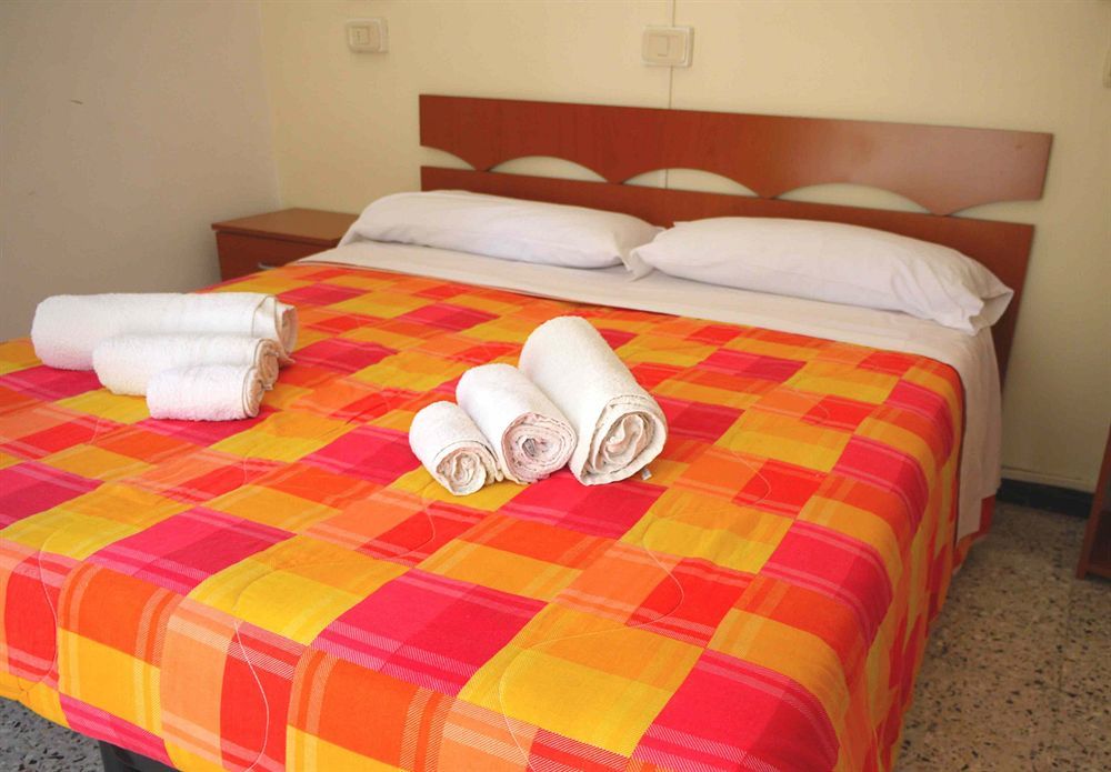 Hotel Hollywood Riccione Eksteriør billede